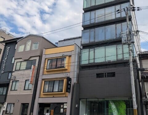 三紅ビル 三紅ビル